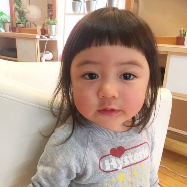 オン眉子供TikTok