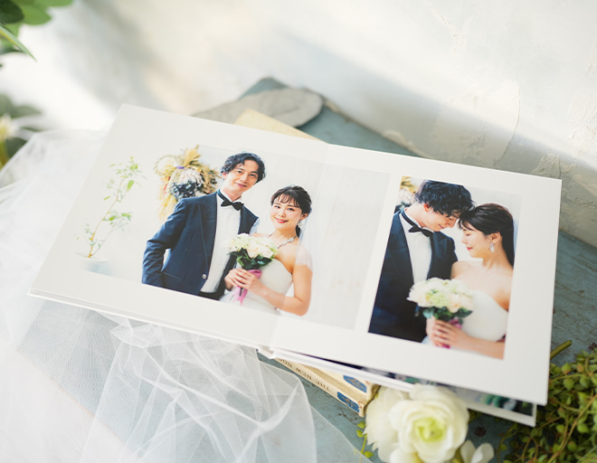 二人の結婚式や大切な思い出をウェディングフォトブックやグッズに残そう