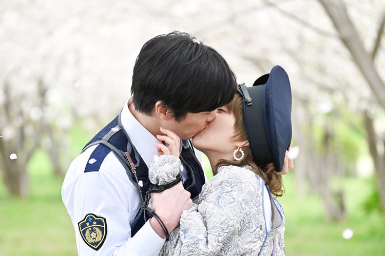 チャンスの時間#39〜千鳥大興奮！街中のキスを見まくる！女性タレントがガチ相撲！ | 新しい未来のテレビ |