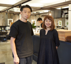 ドリカム吉田美和の夫・JUON料理中に“夫婦でデュエット”と仲良しアピールも お互いの会話は「20％くらいは理解してない」というワケentax エンタックス