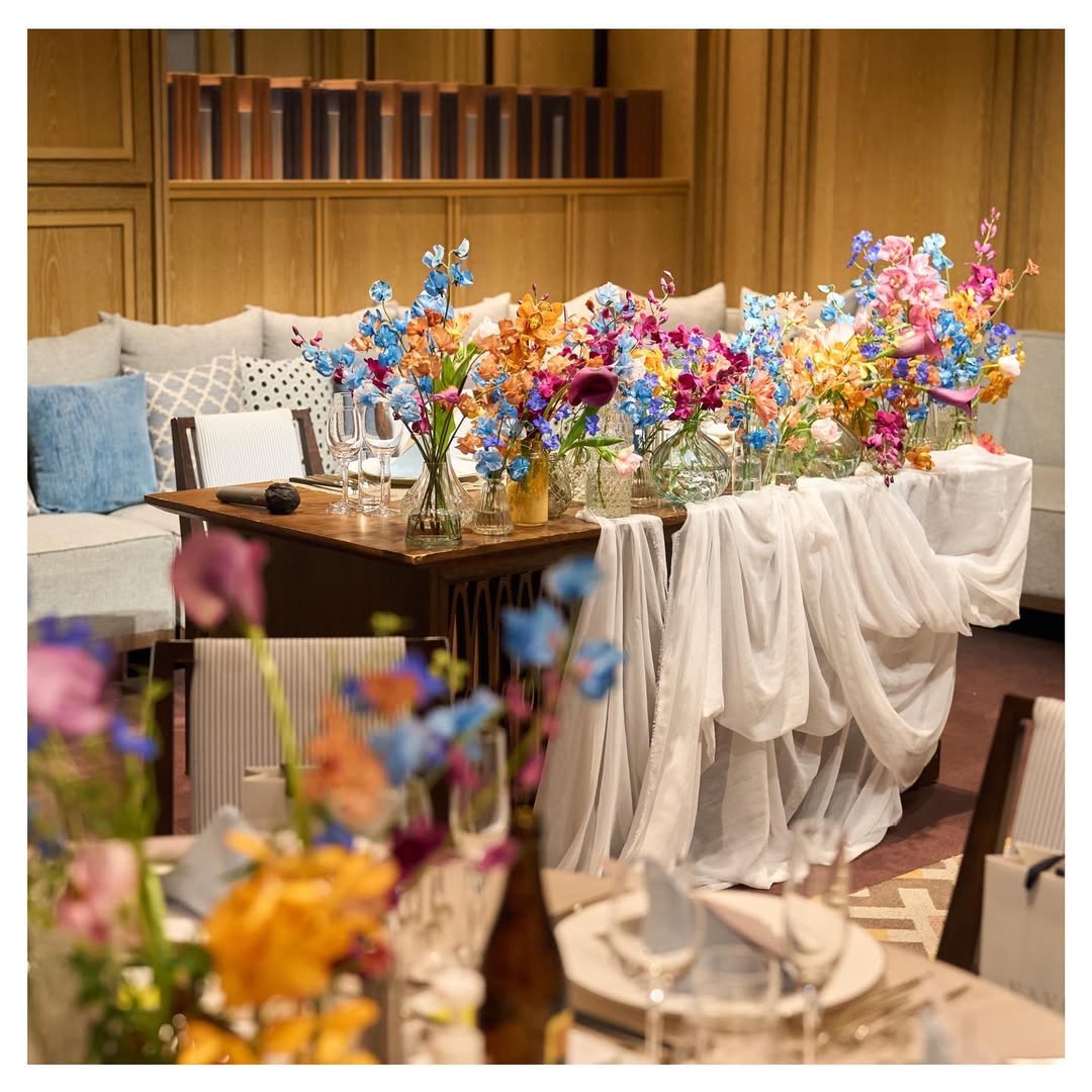 夏の結婚式にはどんな会場装花がいい？夏らしさを出すポイントと実例をご紹介！結婚ラジオ結婚スタイルマガジン