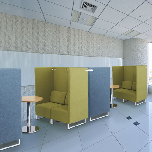 オフィスに新設された“真っ暗なスペース”最新不動産ニュースサイト「R.E.port」