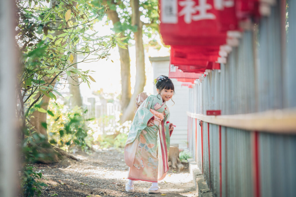 川原神社の七五三撮影✨ お宮参りも七五三もお待ちしています☺️ 連日たくさんのお問い合わせありがとうございます😊空き状況やご質問はお気軽にDMください📩 ＊photographer @junsta_photograph ＊location川原神社———————————————————————————-—— 愛知県を