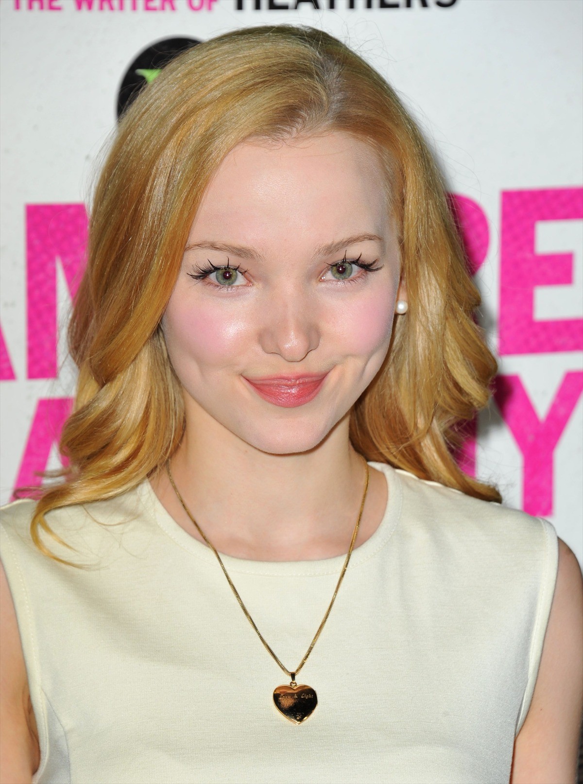 うわさのツインズ リブとマディ』1人が2役演じる“双子”の青春コメディ - 海外ドラマ - ニュース クランクイン