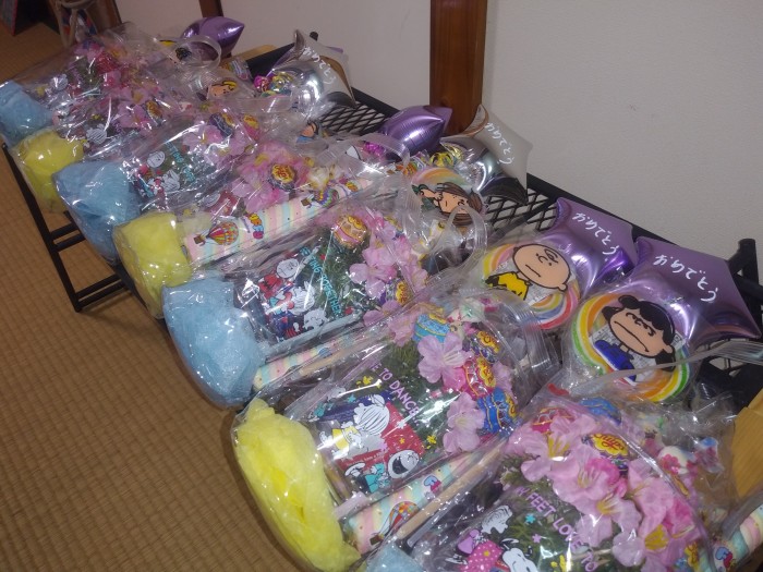 子供と一緒に 手作りプレゼント「モールで作る花束💐先生ありがとう・謝恩会・卒園式・可愛いハンドメイド・折り紙より簡単・モールベア・モールドール・小学生手芸・幼稚園・保育園・100均DIY・クラフト