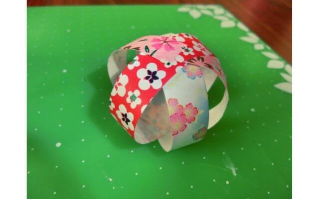 ひな祭り製作 簡単壁かけ～画用紙と折り紙だけ！各道具の名前付～