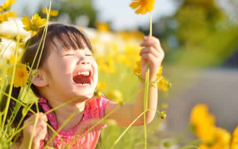 東北の子どもたちが描いた「3.11こどもスタンプ」販売開始。売り上げは東北支援のために全額寄付します : LINE公式ブログ