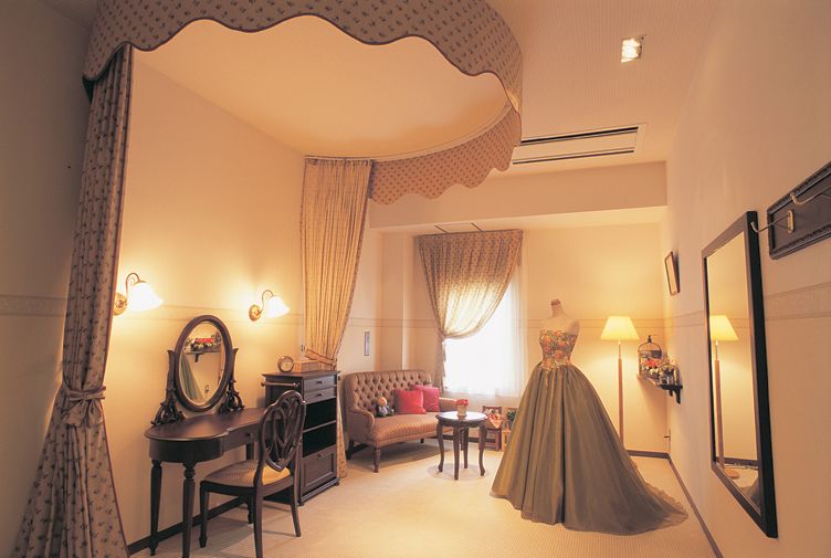 実績紹介 網町三井倶楽部 ブライズルーム実績紹介株式会社三越伊勢丹プロパティ・デザイン三越伊勢丹プロパティ・デザイン