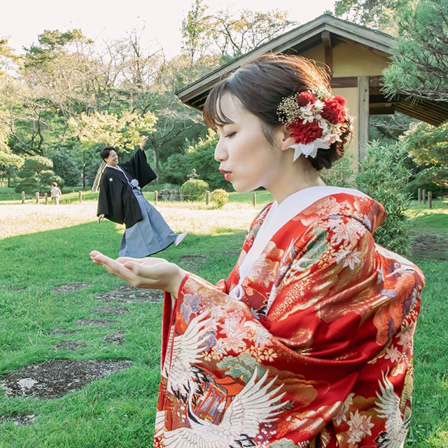 2025年最旬 結婚式前撮りの小物の選び方とは？studio LUMINOUS