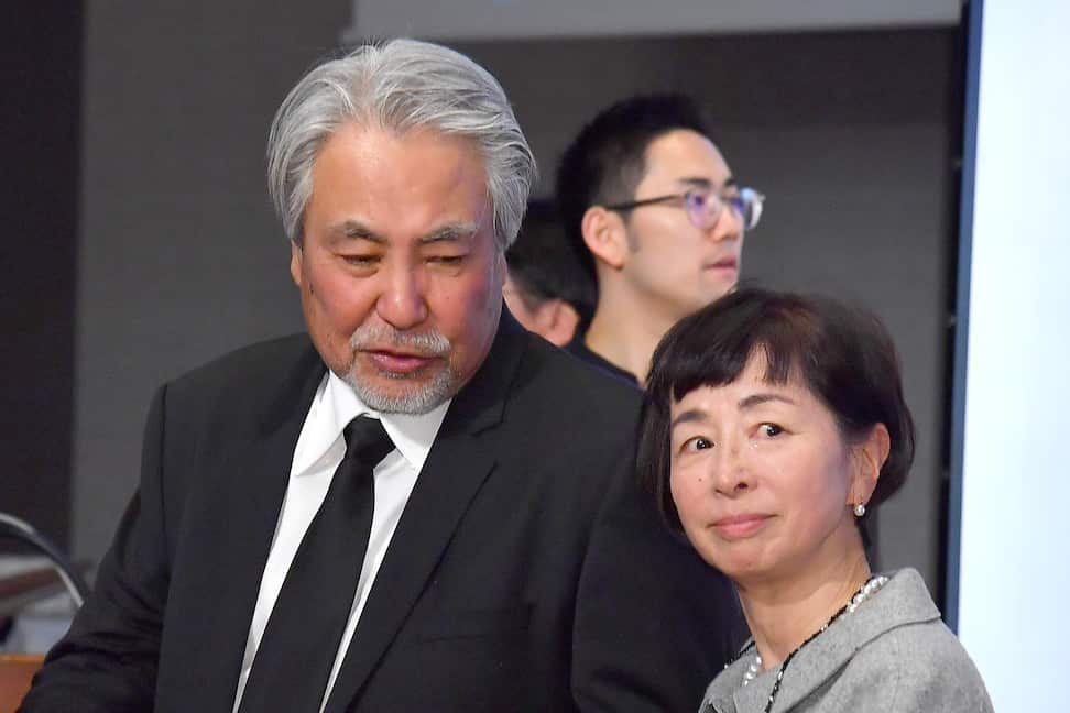 週刊公論 昭和36年1月23日号 表紙モデル・松本弘子柳家流弓はじめ -スポーツマン金語楼とその女弟子-モノクロ5頁二人の強盗に狙われた女探偵 -名探偵・佐藤みどりさん必死の一時間- 3頁美空ひばりに敬意を表す 5頁バルボン選手キューバの休日 4頁虚