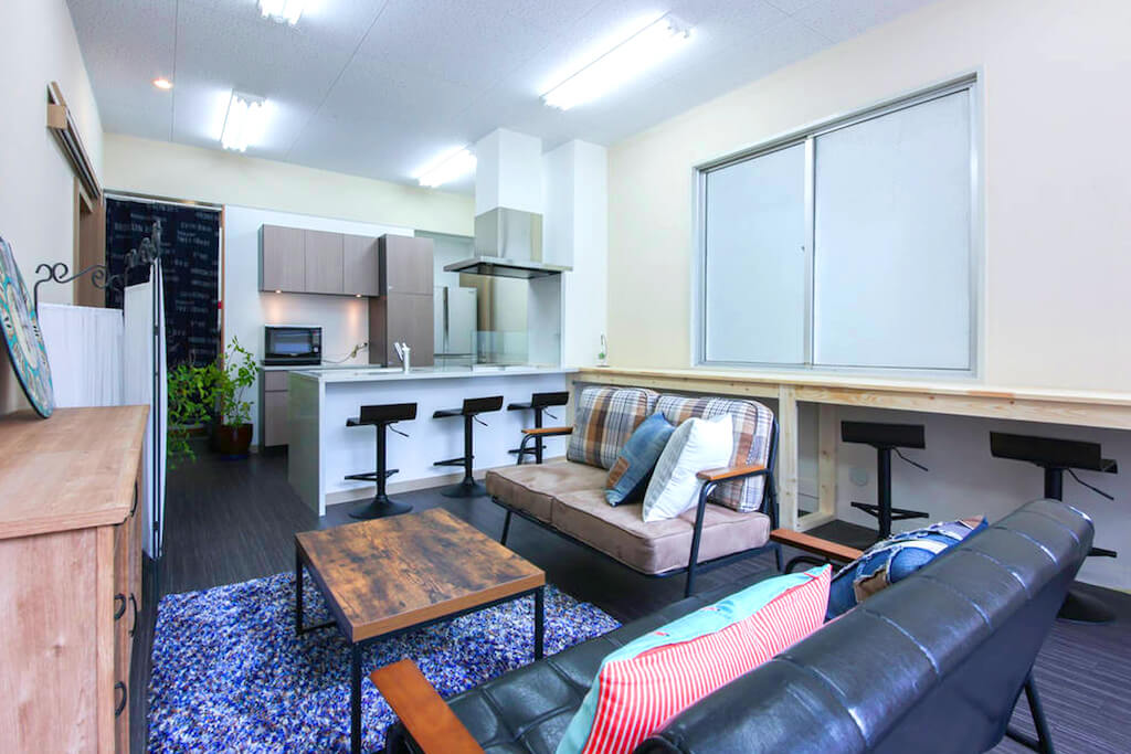 外国人と暮らす国際交流シェアハウスで語学や国際感覚を養える国内留学を体験してしてみませんか？オークハウス