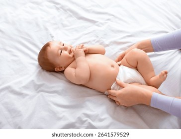 おむつ替えのイラスト素材 - PIXTA