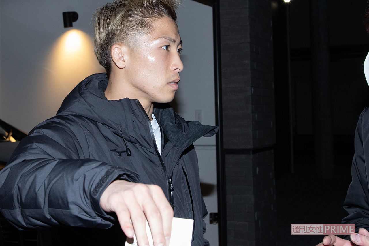 井上尚弥と共に闘うために 長谷川穂積語る「妻・咲弥さん歩む道」女性自身