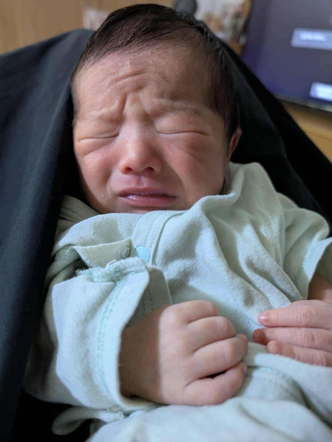 0歳赤ちゃんのプルプルほっぺをスロー撮影してみたらたまらん癒やしの光景に「新学期の疲れ全部吹き飛んだわ」「かわちいねえ」 1 2教育・子育て ねとらぼ