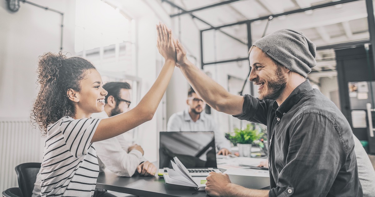 お悩み相談 職場における異性の同僚との距離感をどう取ればいいか悩んでいますエキサイトお悩み相談室