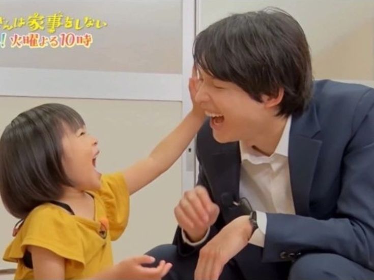 ⚖️アンサンブル ❄️ 第8話に、真戸原の幼少期役で馬場律樹 さんが出演します✨ 松村さんの事務所の後輩で 一緒に写真を撮る時はちょっぴり緊張していました🫨💗 第7話見逃し配信中⤵️ TVer💎https:bit.ly ensemble_ntv_SNS_TVer全話見逃し配信中⤵️ Hulu