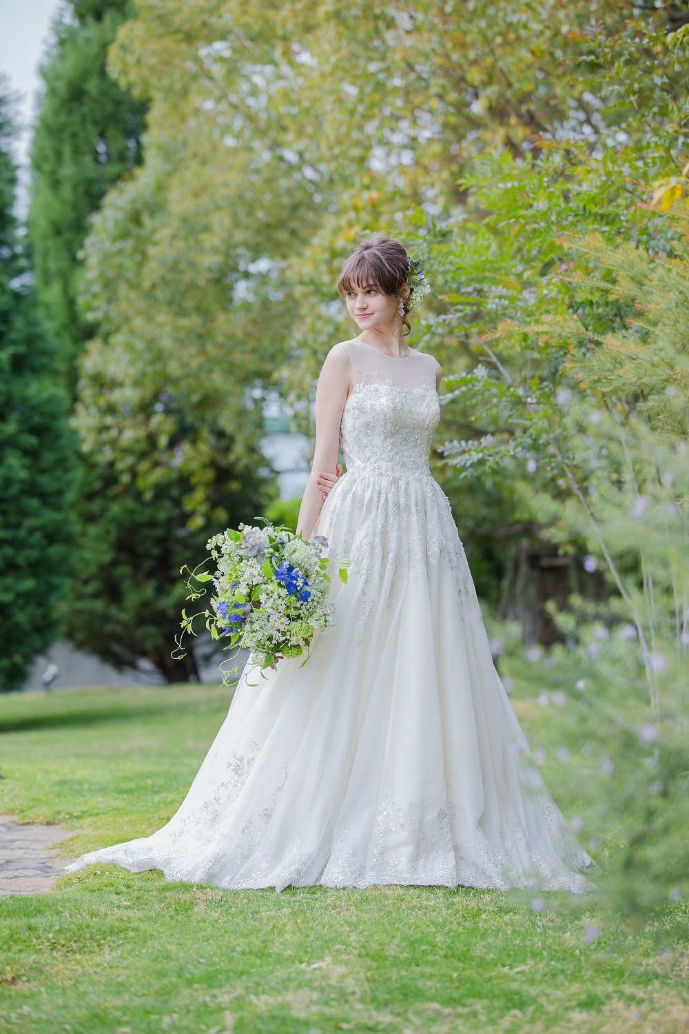 結婚式にも！ミディアムヘアの簡単お呼ばれ髪型アレンジ！HAIR