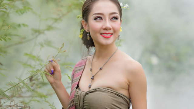 タイ人女性の髪型図鑑・ショート～ロングまで・かわいいヘアスタイル