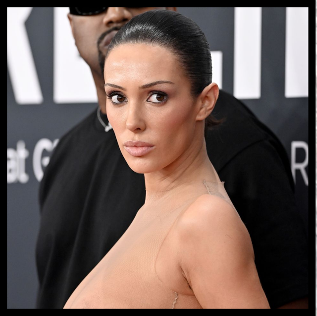 破局！？洗脳！？カニエ・ウェスト妻ビアンカ・センソリ、スペインで大胆ボディスーツ姿をキャッチされる - セレブ＆ゴシップ - ニュース クランクイン