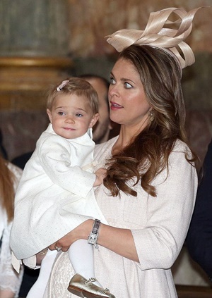 スウェーデンのエステル王女、カール・フィリップ王子の長女イネス王女のゴッドマザーに 洗礼式にも出席カルチャーELLEエル デジタル