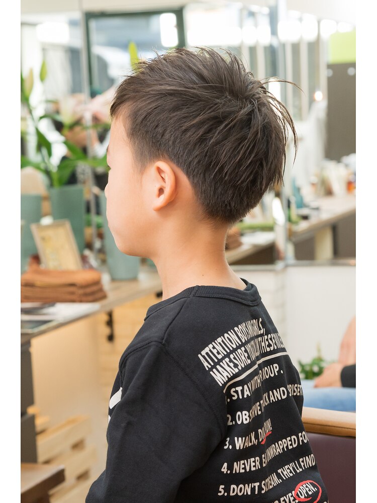 小学生の男の子の髪型 2024最新 おしゃれヘアカタログ123選！いつもよりおしゃれになれる髪型を長さ別にご紹介サンキュ