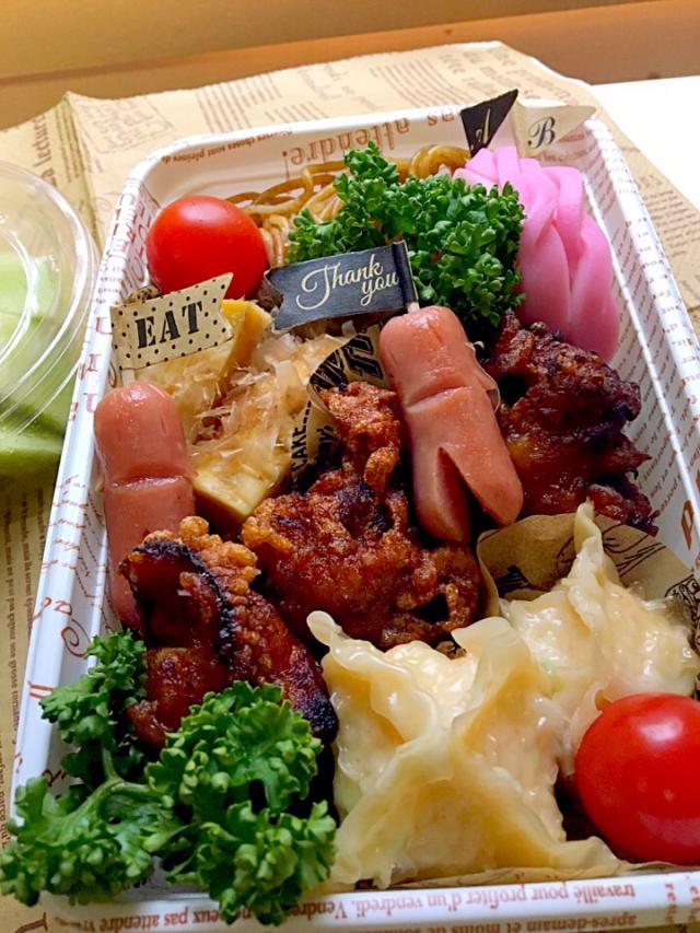 修学旅行の日。使い捨てパックで普通のお弁当の小話＆ディズニーランド♪ : ～Caf'e fuu Manma～ かふぇ風まんまPowered byライブドアブログ