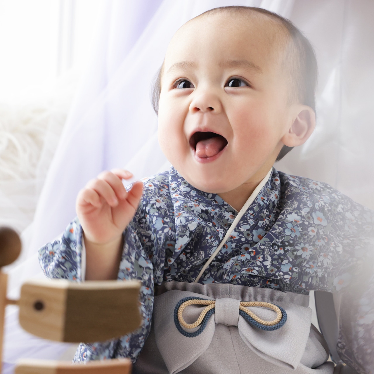 １歳着物レンタル 赤地に桜模様 jbk023 １歳女児 女の子レンタル着物ベビー衣装レンタル一才一歳結婚式イベント子供着物初節句桃の節句80cm前後お祭り貸衣装10歳～13歳女の子ジュニア着物レンタルなら貸衣裳ぽえむ