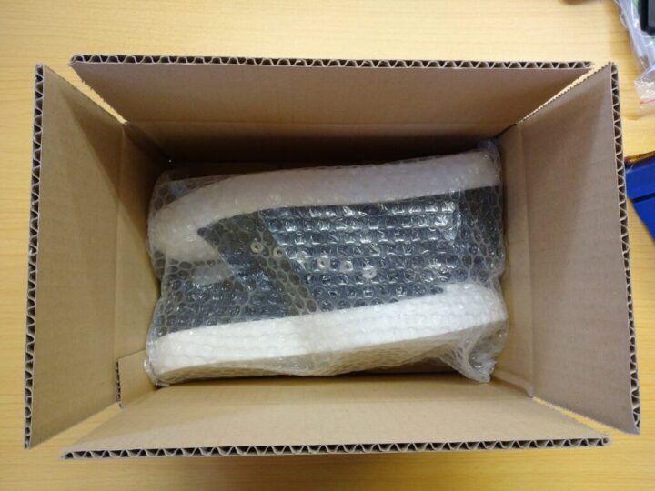 子供靴を郵送で安く送る発送方法と梱包方法トリセド