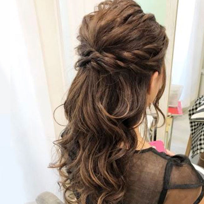 プランナーが教える 結婚式のお呼ばれヘアアレンジ集！出席にふさわしい髪型のマナーも解説トキハナmagazine