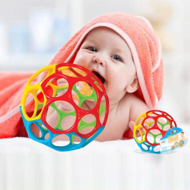 Amazon.co.jp: ソフトボール ベビーボール 握力ボール 赤ちゃん ボール ガラガラ ラトル 音がでる 赤ちゃん 乳児 3ヵ月から遊べる人気 おもちゃ 握りボール ベビー用ボール シェーカーボール 柔らかいボール ベビー用品 おもちゃ 玩具 男の子 女の子 出産お祝い 誕生日