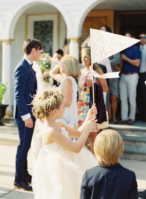 ウェディングフラッグガール、フラッグボーイ