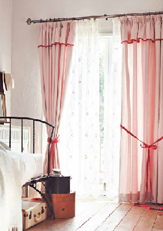 女の子のあこがれ満載！ガーリーなお部屋