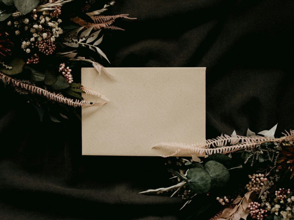 2025年最新版 振られた元カノから連絡がきた時の心理と対応法5つのパターン別完全ガイド - マイシル占いポータル