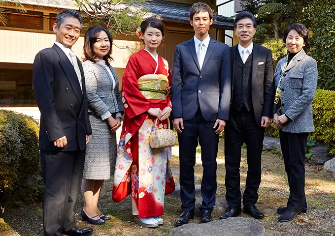 結婚の顔合わせの食事会に兄弟も行くの？服装は？手土産はいるの？Double Rainbow