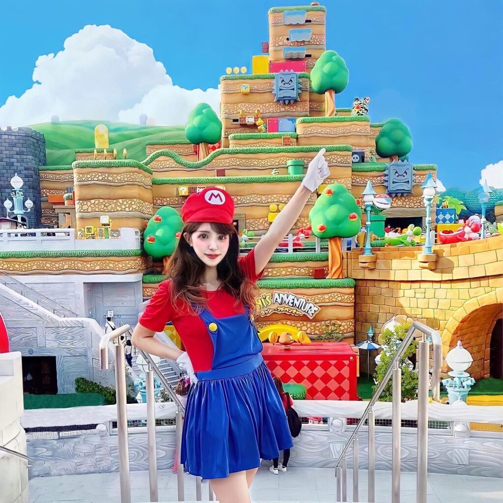 USJコーデ🍄 行くからにはお洋服でテンション上げたい！夏休みコーデにもおすすめ♡usjコーデおでかけコーデママコーデ アラフォーママ Tシャツコーデ