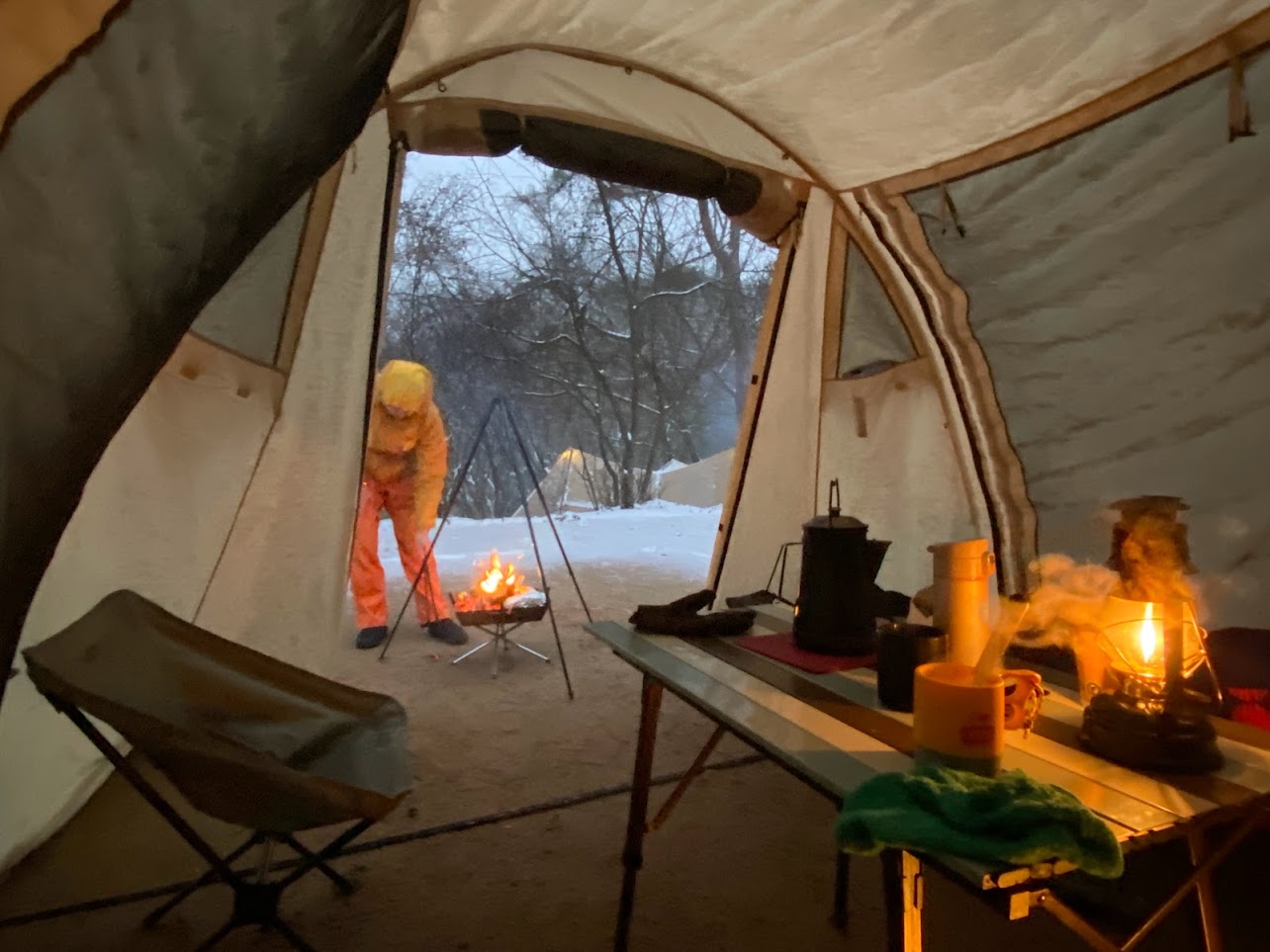 冬キャンプの快適レイアウトと防寒術