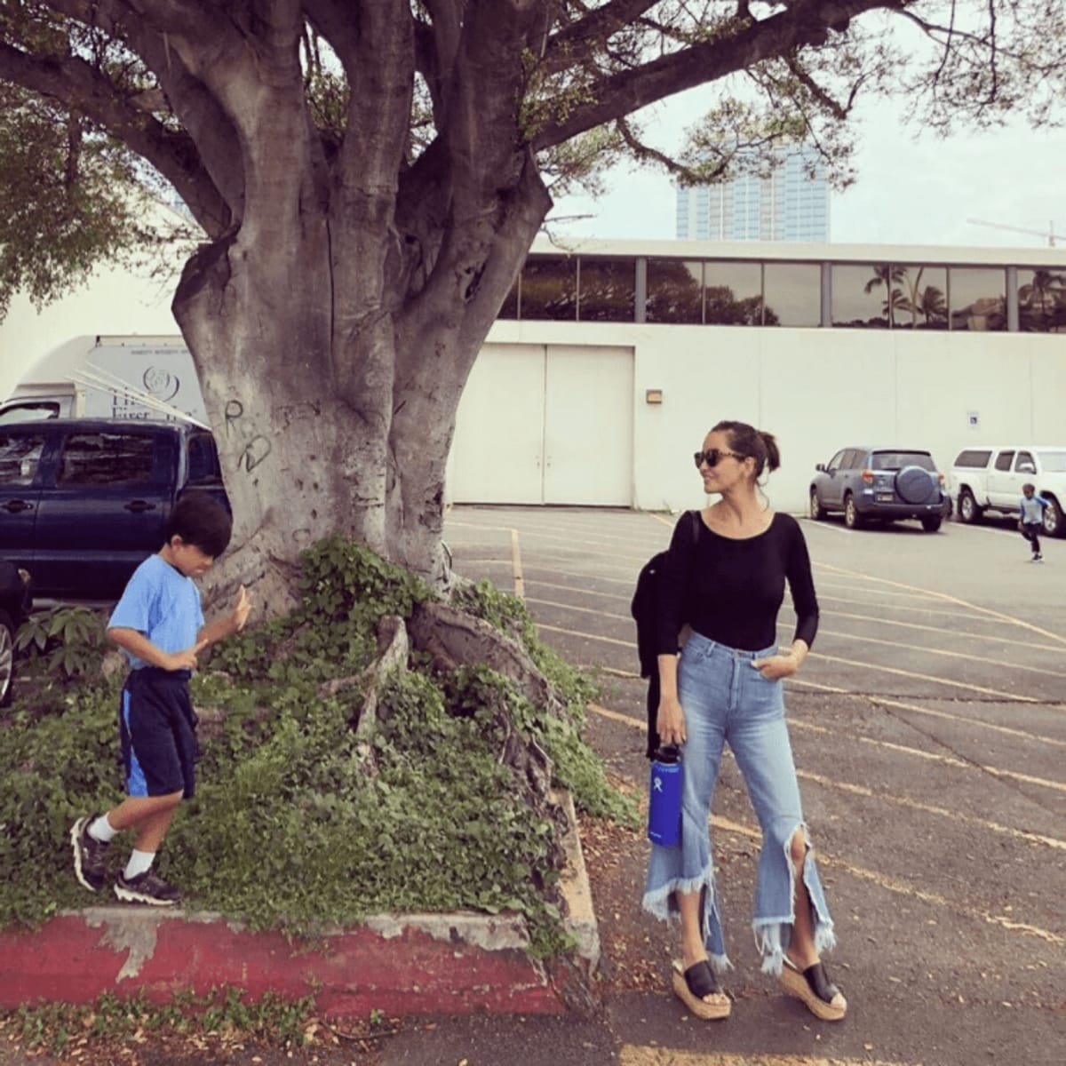 兄が作って、妹が爆食いする。 息子、鱗取りが板についてきました。 内臓を取るのも彼の担当。小さいけど、味わい深く良い意味でコンパクトに食べられて最高でした。煮付けの季節。ムツ魚煮魚たいようが たべた さかな1アジ 2ホッケ 3 マサバ 4 マダイ 5