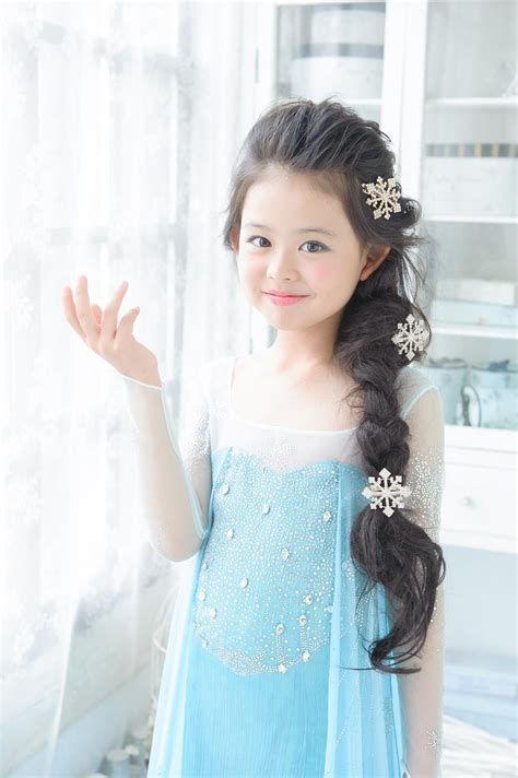 アナと雪の女王「エルサ」風の可愛い髪型まとめmarry マリー