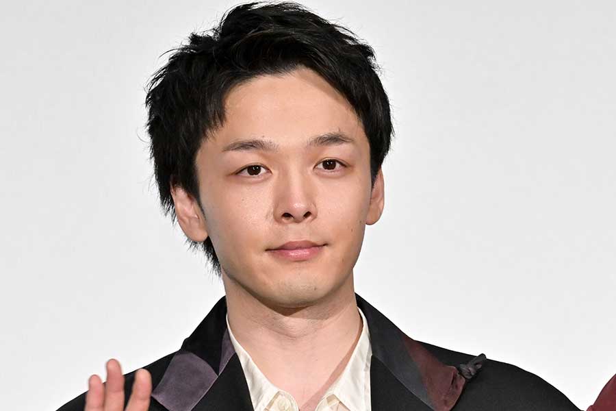 中村倫也 幼少期の画像がかわいい！子供時代の家族エピや生い立ちも！スタエン