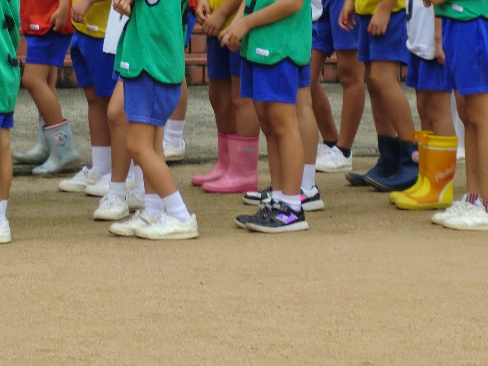 小学生の女の子 運動会向けのかわいいスニーカー靴のおすすめランキング 1ページ Ｇランキング