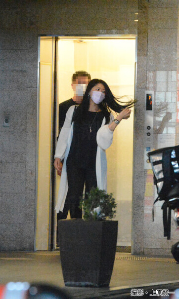 高円宮久子様のドレスとティアラaaa-ribbon 世界のロイヤルファミリ