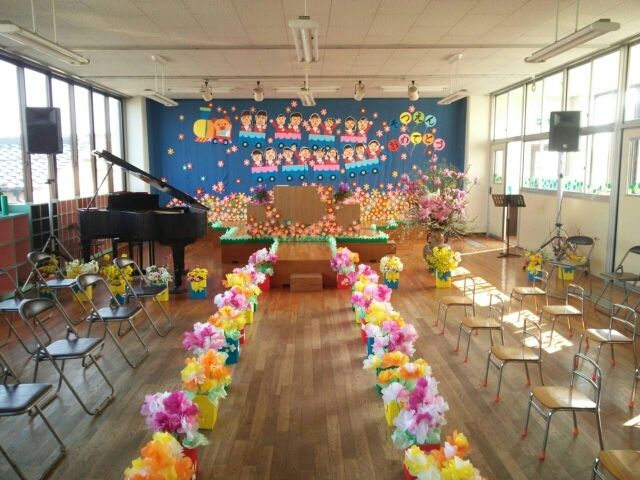 心に残る卒園式「おしゃれな飾り付けアイデア」で保育園・幼稚園を彩る！HAPPY BIRTHDAYCRAFTS ハピバクラフト 〜誕生日の飾り付けや手作りメッセージカードのお店