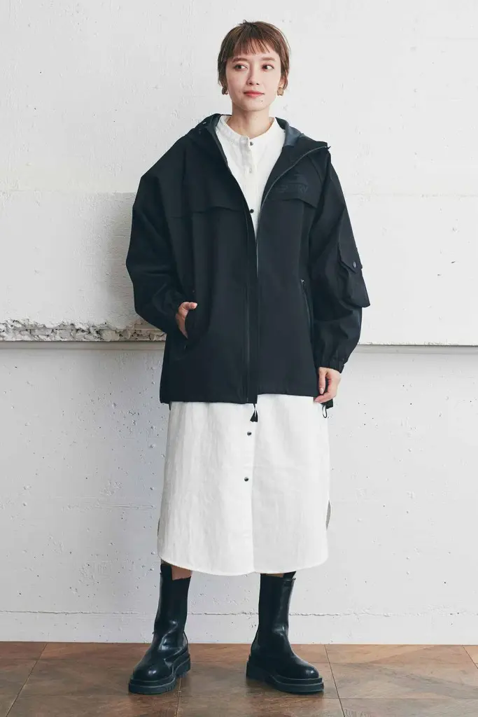 親子遠足のママコーデ 季節・天候別の服装の正解は？便利なアイテム集もVERY