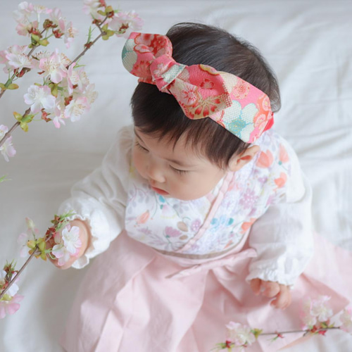 3つのお花のベビーヘアバンド ラベンダー 新生児 赤ちゃん セレモニードレス お宮参り ベビー カチューシャ 甚平 浴衣 雑貨・その他 rameria通販 13236662Creema クリーマ