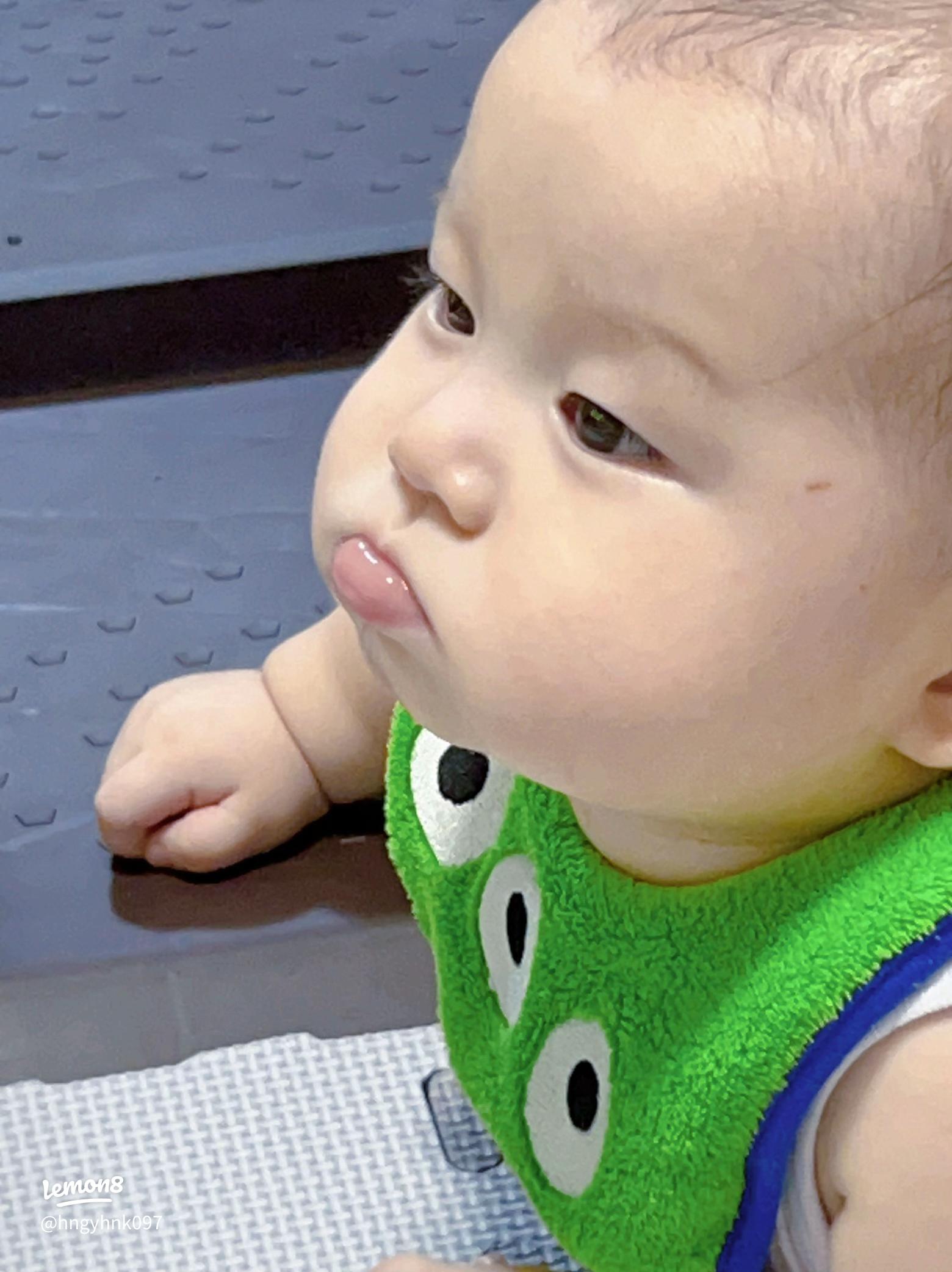 下膨れ 赤ちゃんTikTok