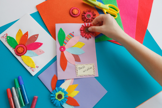 ハートの花がひらく！ メッセージカードの作り方