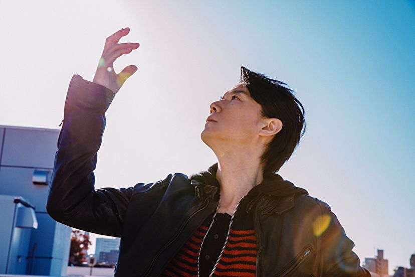 福山雅治、父・母・兄との家族写真を公開「お母さま美人！そっくりですね」と反響WEBザテレビジョン