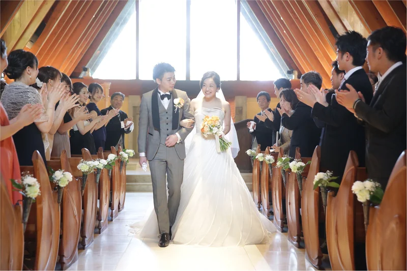 Wedding Report ROSA CLARAのドレスでロマンティックなリゾートウェディングブログAuthentique オーセンティック- ウェディングドレスレンタル