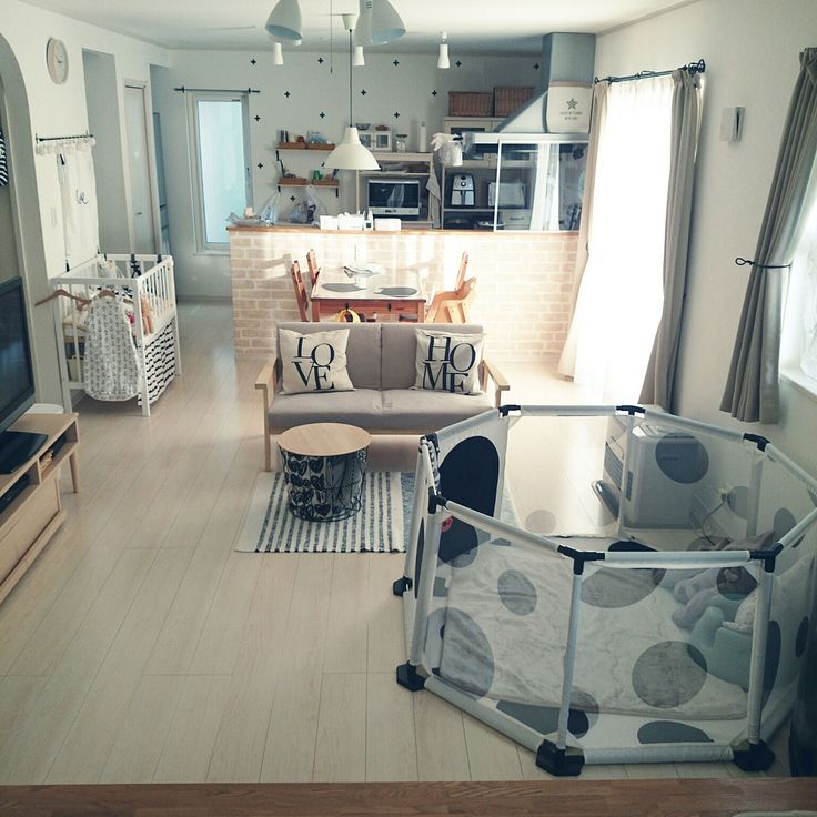 ベビーサークルはリビングが狭くても使える？実際に使って分かったメリット・デメリット - なまけママの知育