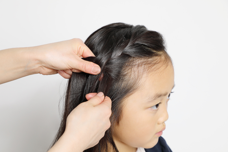 女の子ママ必見！ 100均ゴム で忙しい朝でも簡単にできる！かわいい子供ヘアアレンジ3選♡